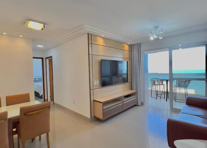 Desfrute De Um Moderno Apto Na Praia Do Morro, Com Deslumbrante Vista Mar, A Uma Quadra Da Praia, Redes De Protecao, Quartos Com Ar Condicionado, Roupas De Cama E Banho, Tv 65, Internet 500 Mega, Predio Com Piscina E Portaria 24 Horas