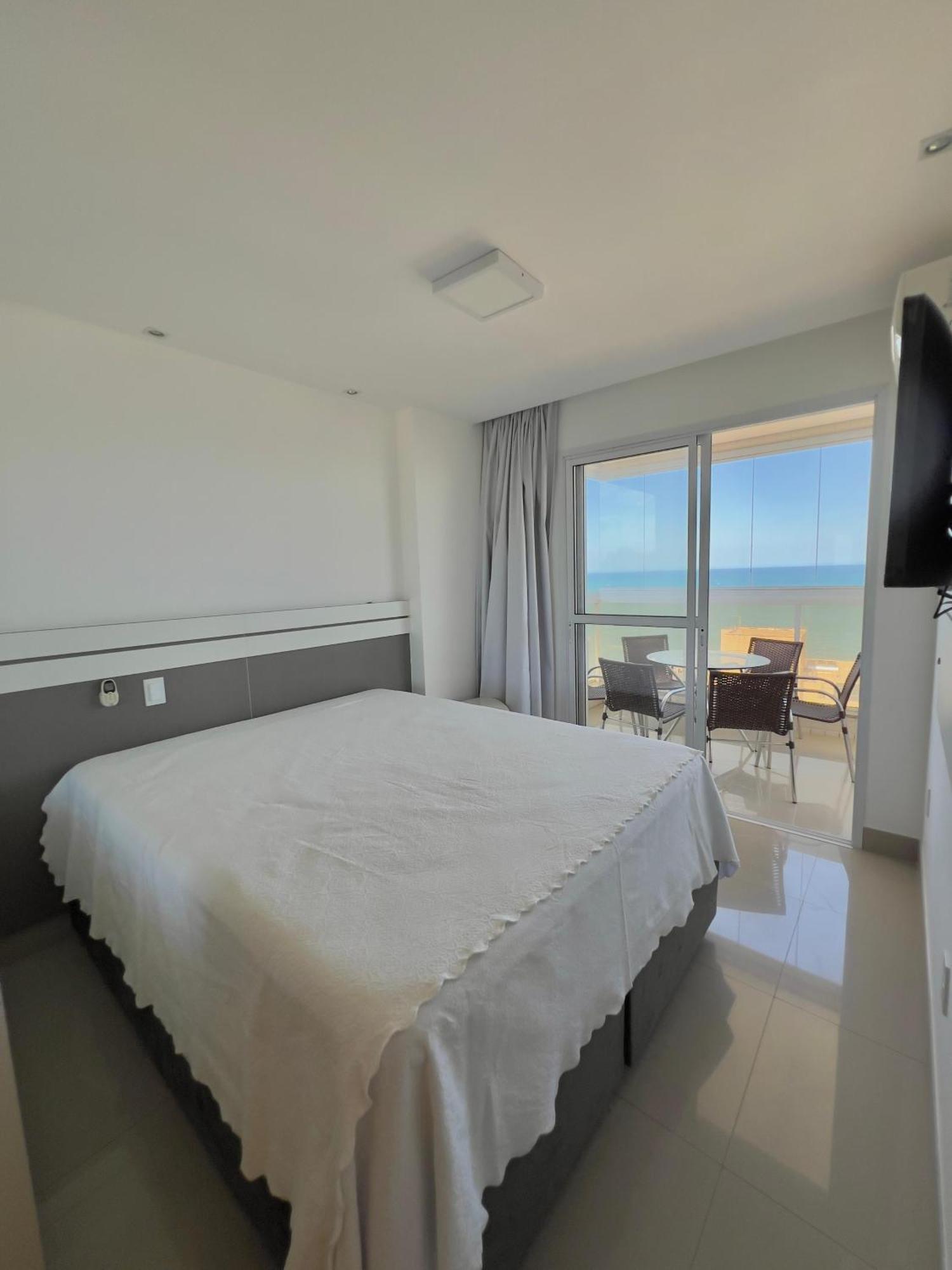 Desfrute De Um Moderno Apto Na Do Morro, Com Deslumbrante Vista Mar, A Uma Quadra Da Praia, Redes De Protecao, Quartos Com Ar Condicionado, Roupas De Cama E Banho, Tv 65, Internet 500 Mega, Predio Com Piscina E Portaria 24