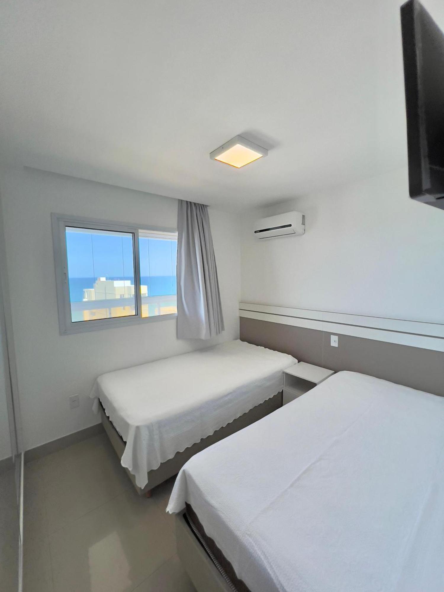 Desfrute De Um Moderno Apto Na Do Morro, Com Deslumbrante Vista Mar, A Uma Quadra Da Praia, Redes De Protecao, Quartos Com Ar Condicionado, Roupas De Cama E Banho, Tv 65, Internet 500 Mega, Predio Com Piscina E Portaria 24 Apartment *