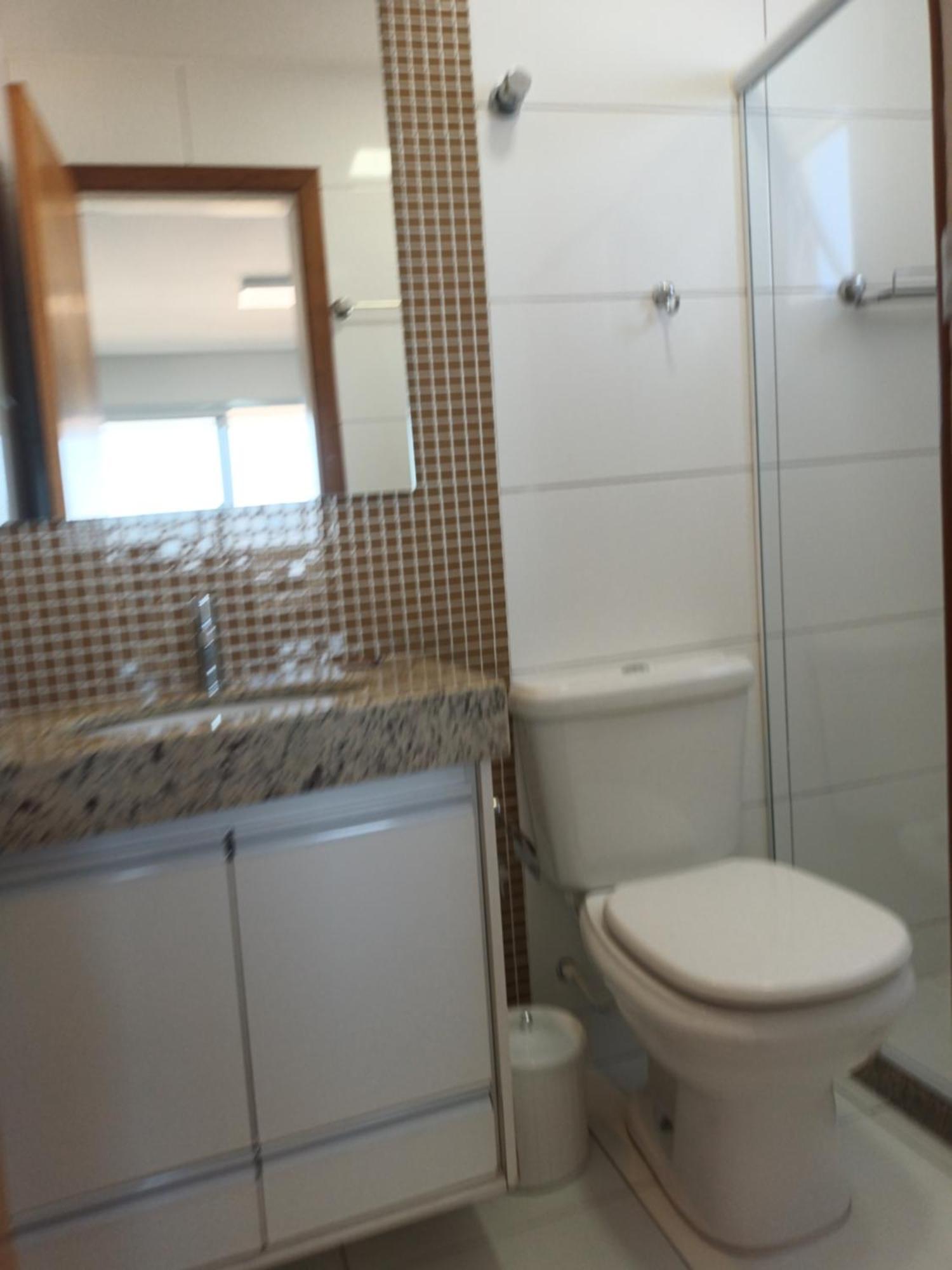 Desfrute De Um Moderno Apto Na Do Morro, Com Deslumbrante Vista Mar, A Uma Quadra Da Praia, Redes De Protecao, Quartos Com Ar Condicionado, Roupas De Cama E Banho, Tv 65, Internet 500 Mega, Predio Com Piscina E Portaria 24 Guarapari